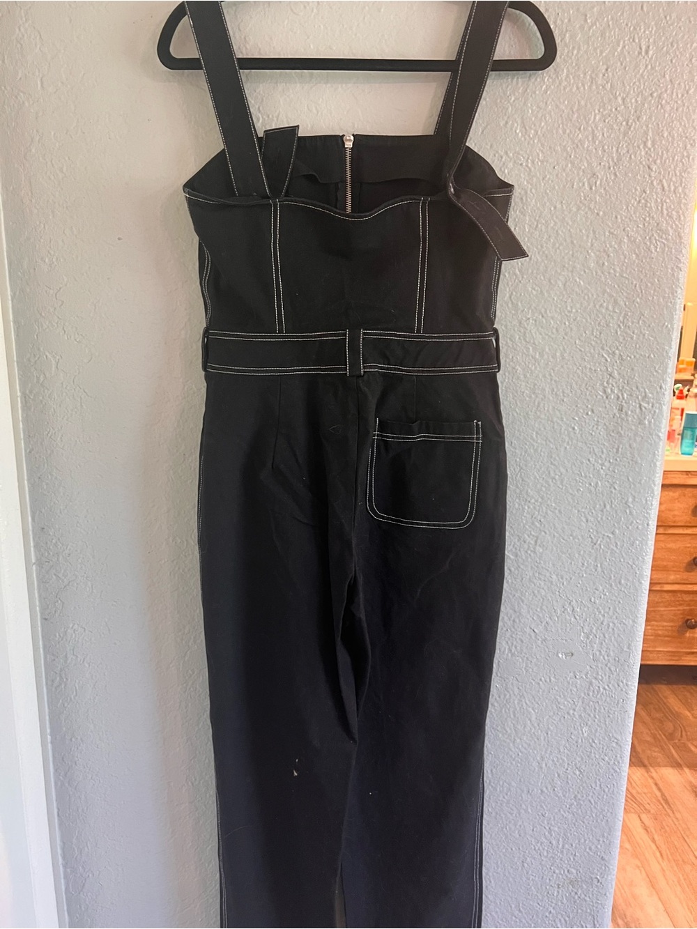 h:ours Black Zip-Front Jumpsuit with White Contrast Stitching - Picture 3 of 7